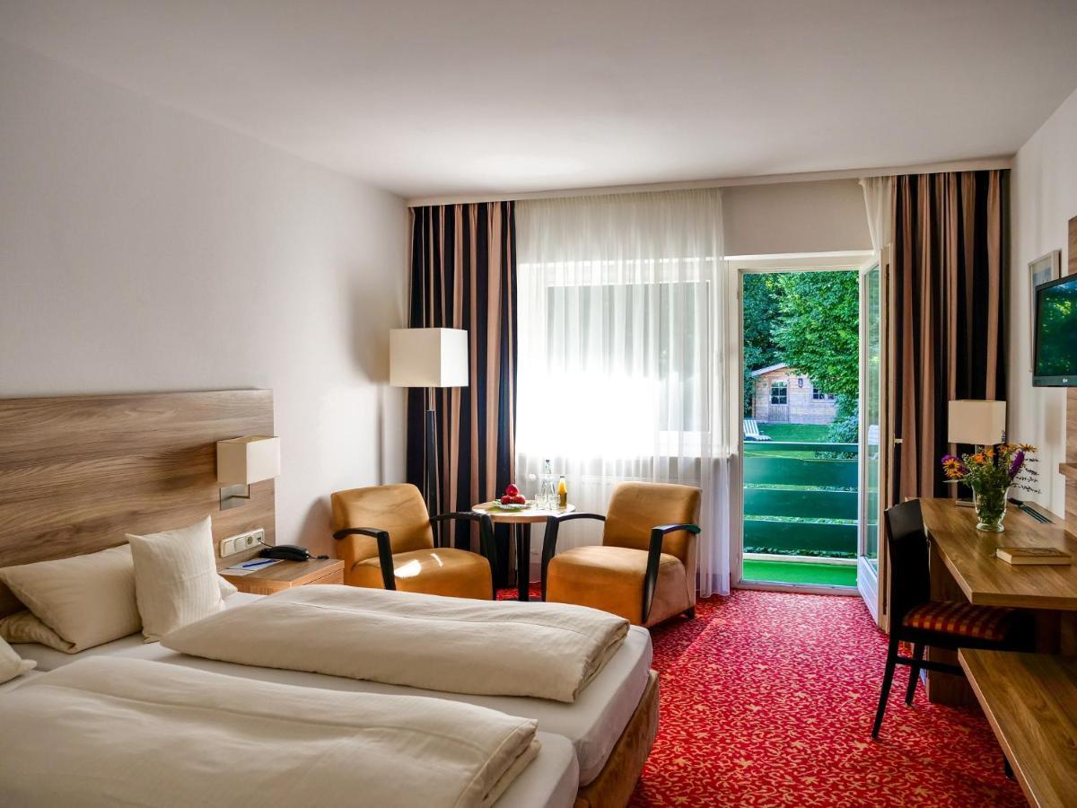 Hotel Garni Christl Бад-Грисбах Экстерьер фото
